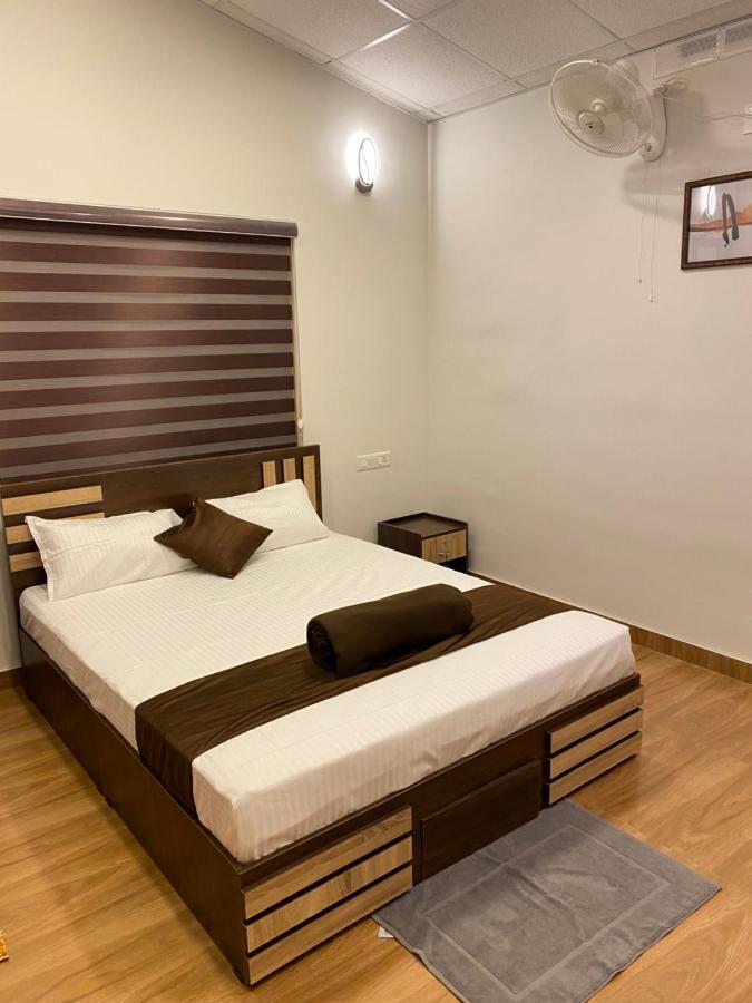 Partho Home Stay Padinjarathara Eksteriør billede